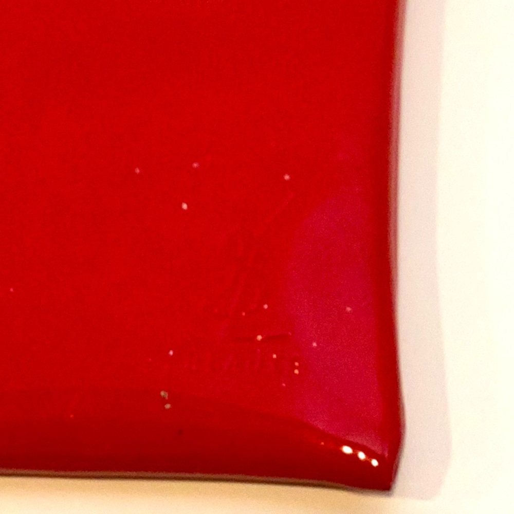 💚 YSL Glossy Red Cosmetics Bag - Picture 4 of 11